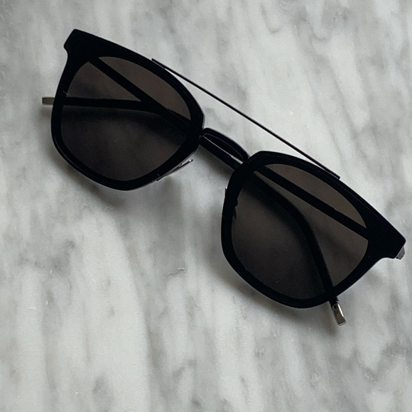 Saint Laurent Paris Saint Laurent Classic SL 28 Me - Picture 2 of 7